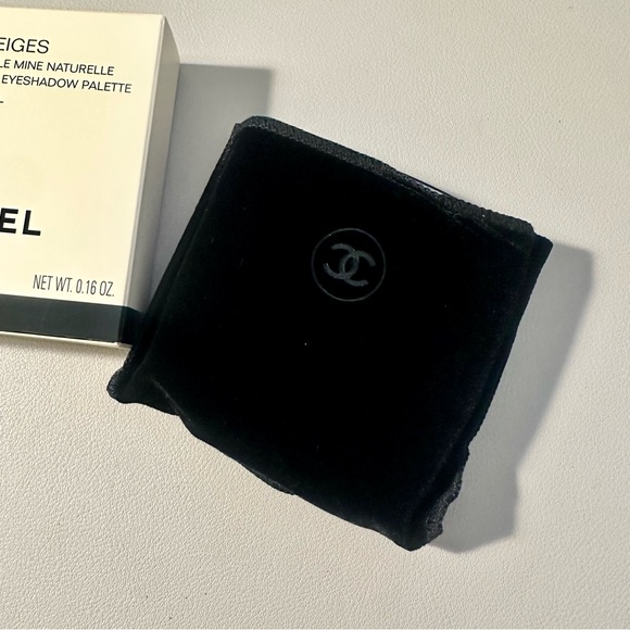 CHANEL Les Beiges Eyeshadow Palette - Cool Tones NEW! - Picture 5 of 7